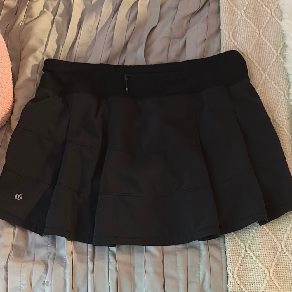 LULULEMON black pace rival skirt size 8